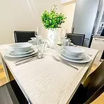Moonstone Manor 3- Sliema Strand,