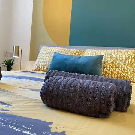 Apartment Moonstone Manor 3- Sliema Strand,